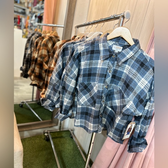 Beautiful jacket - Picture 9 of 9